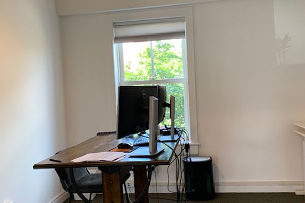 SMALL OFFICE SPACE!